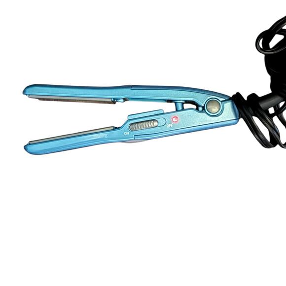 SOLD BaByliss PRO Nano Titanium 1/2" Plate Mini Ceramic Flat Iron Travel - Picture 2 of 7